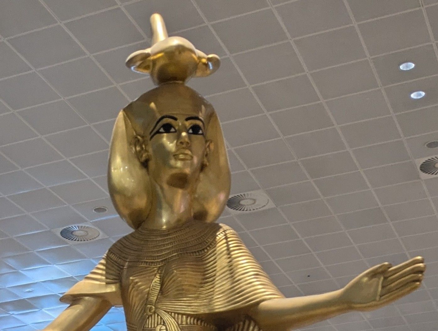 エジプトの旅①　空港で出迎えてくれたのは…